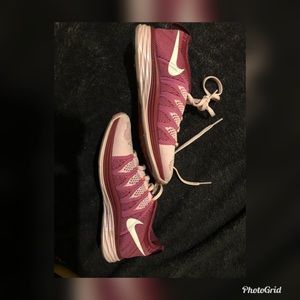 NIKE Flyknit Lunar 2